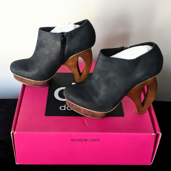 Dolce Vita Keena Unique 4.5" Heel Leather Ankle Boots With Zipper - Picture 7 of 11